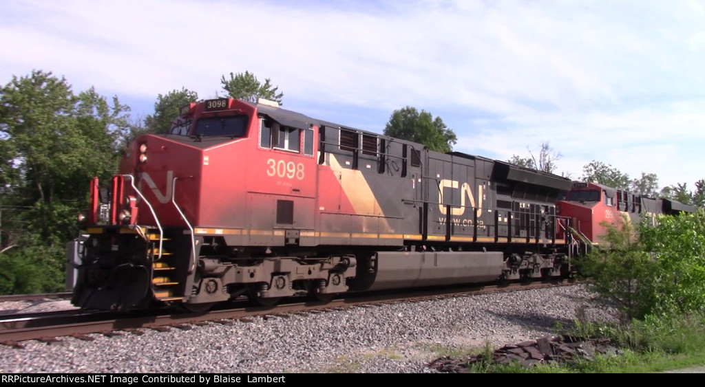 CN U724